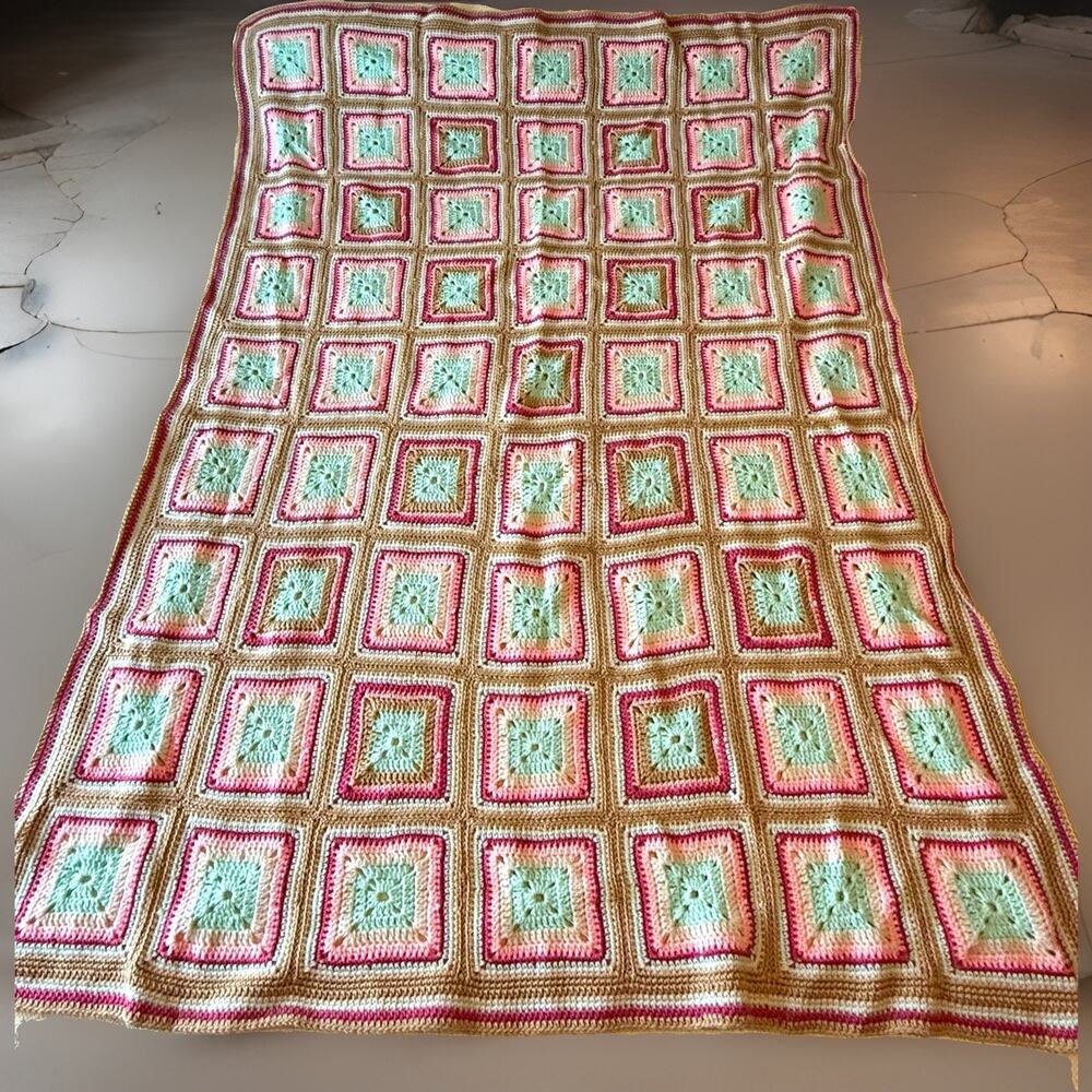 Crocheted Granny Square Bed Throw Blanket Afghan Multicolor Pastel Handmade VTG